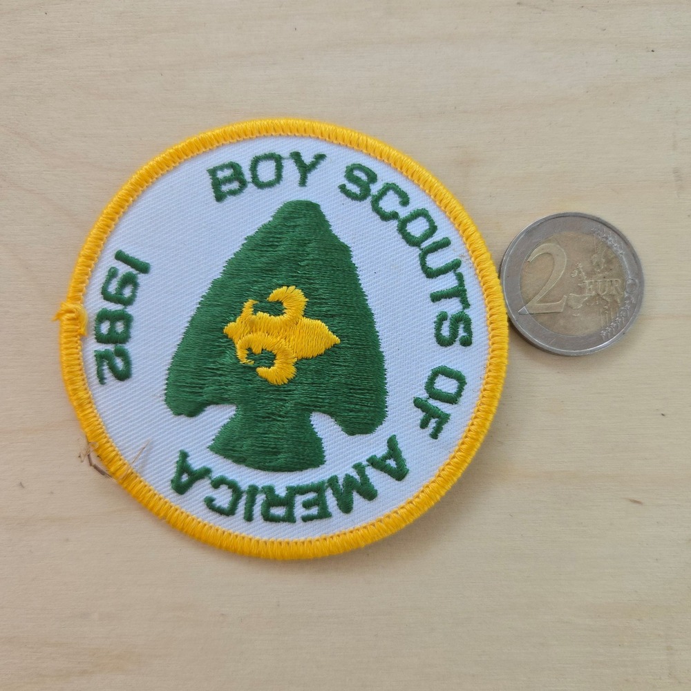 VTG BSA 1982 Patch Arrowhead Scout Badge Boy Scouts Of America White Green Yello